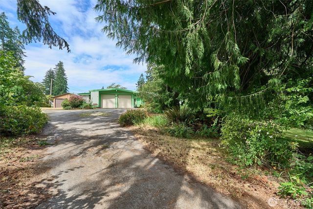 8209 144th Place SE, Newcastle, WA 98059