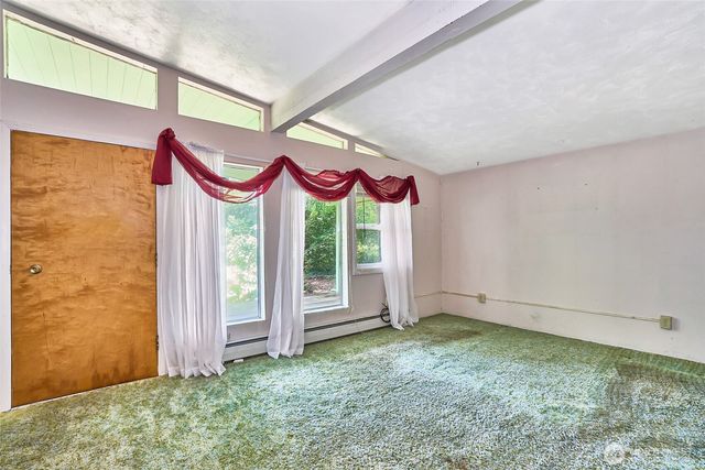 8209 144th Place SE, Newcastle, WA 98059