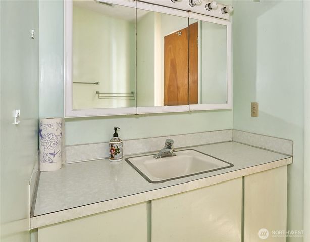 8209 144th Place SE, Newcastle, WA 98059