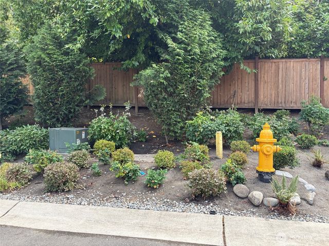 8209 144th Place SE, Newcastle, WA 98059