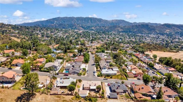 7217 Lonzo, Los Angeles, CA 91042