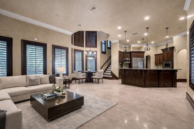 43 Philbrook Way, The Woodlands, TX 77382