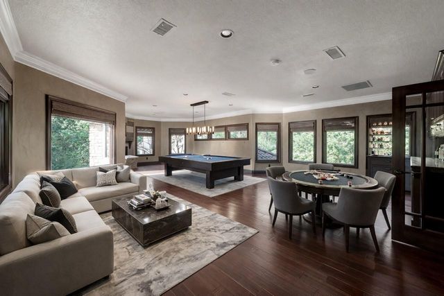 43 Philbrook Way, The Woodlands, TX 77382