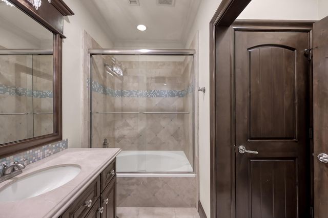 43 Philbrook Way, The Woodlands, TX 77382