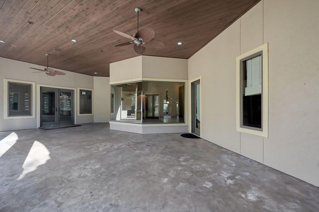 43 Philbrook Way, The Woodlands, TX 77382