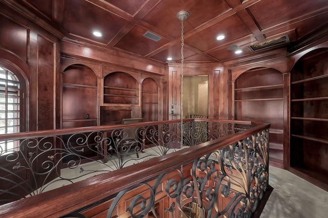 43 Philbrook Way, The Woodlands, TX 77382