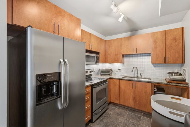 2195 Poplar Ave Apt 404, Memphis, TN 38104