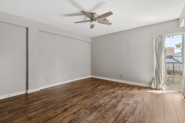 2195 Poplar Ave Apt 404, Memphis, TN 38104