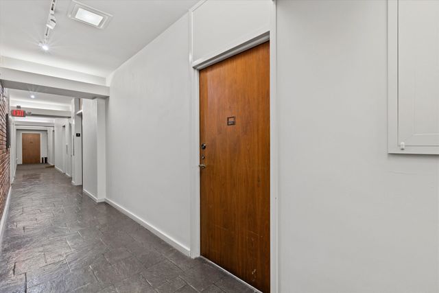 2195 Poplar Ave Apt 404, Memphis, TN 38104