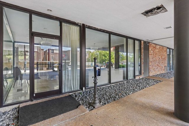 2195 Poplar Ave Apt 404, Memphis, TN 38104