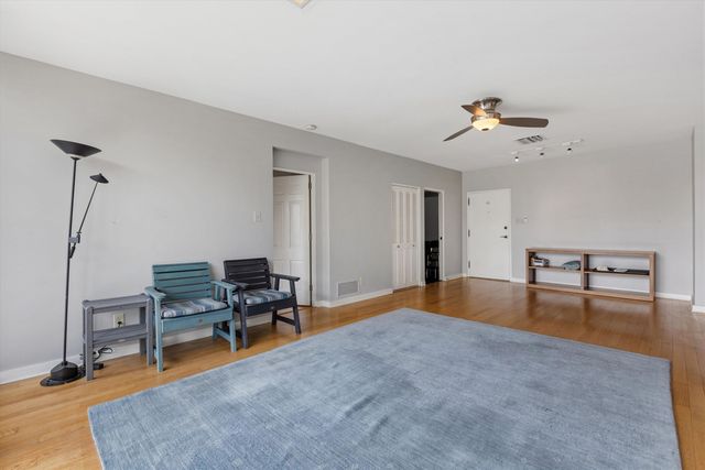 2195 Poplar Ave Apt 404, Memphis, TN 38104