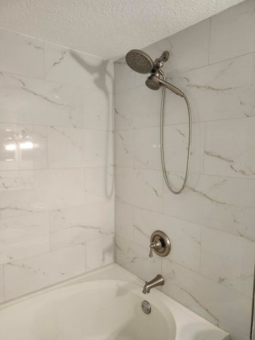 802 Villa Circle, Boynton Beach, FL 33435