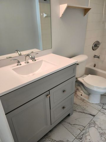 802 Villa Circle, Boynton Beach, FL 33435