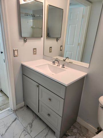 802 Villa Circle, Boynton Beach, FL 33435