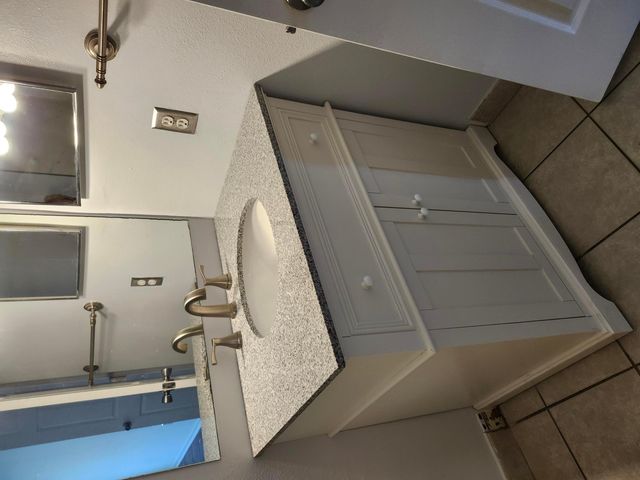 802 Villa Circle, Boynton Beach, FL 33435