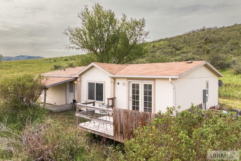 Image 5 of property listing at 9205 E Merrick Road, Lava Hot Springs, ID 83246