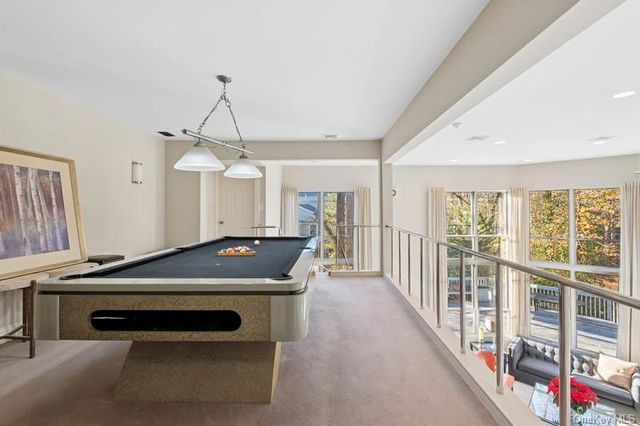 6 The Maples, Roslyn, NY 11576