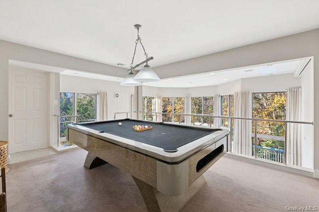 6 The Maples, Roslyn, NY 11576