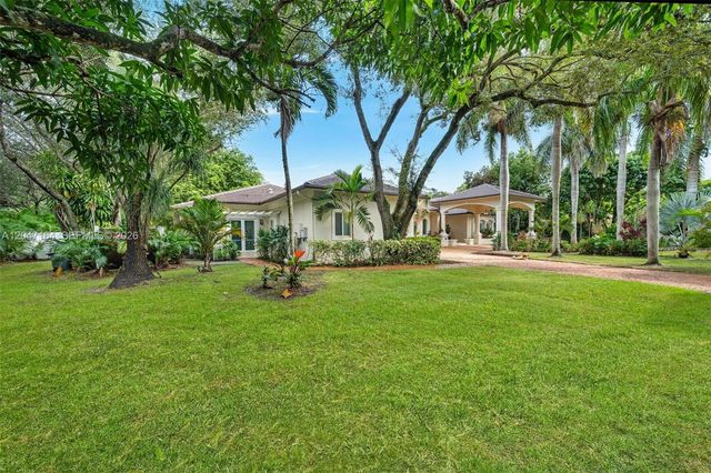 6890 SW 94th Street, Pinecrest, FL 33156