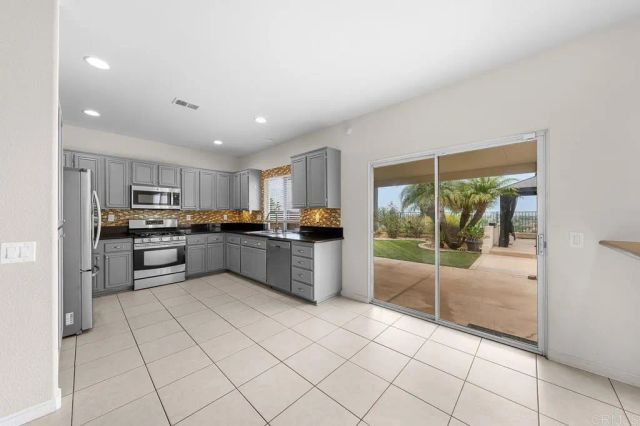 1498 Ewing Drive, Chula Vista, CA 91911