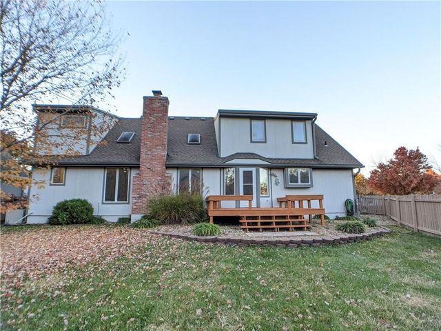 4821 W 122 Terrace, Leawood, KS 66209