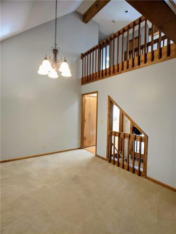 4821 W 122 Terrace, Leawood, KS 66209