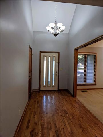 4821 W 122 Terrace, Leawood, KS 66209