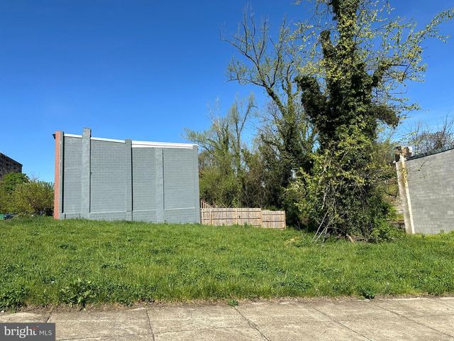 817 N DUKELAND ST, Baltimore, MD 21216