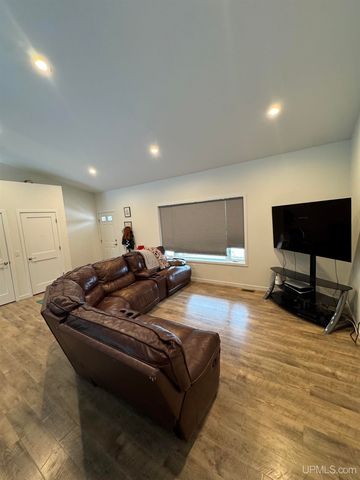 240 S Jackson Street, Kingsford, MI 49802