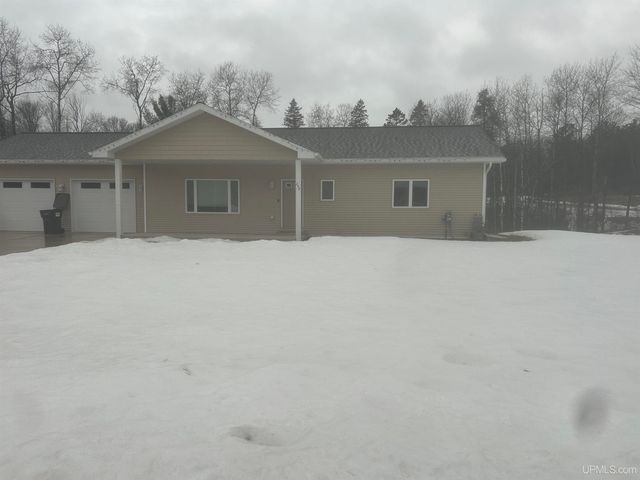 240 S Jackson Street, Kingsford, MI 49802