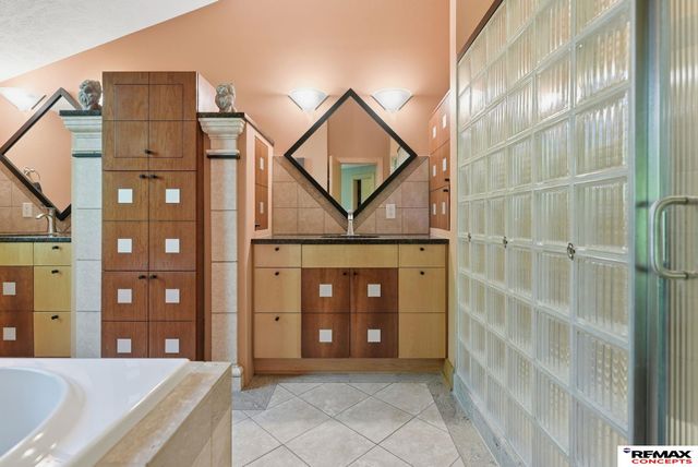 2101 Wilderness Ridge Drive, Lincoln, NE 68512