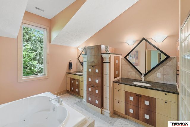 2101 Wilderness Ridge Drive, Lincoln, NE 68512