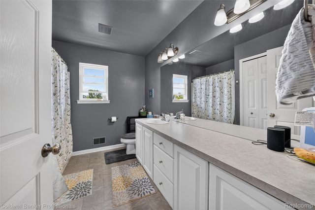 2088 Lochnayne Lane, Davison Township, MI 48423