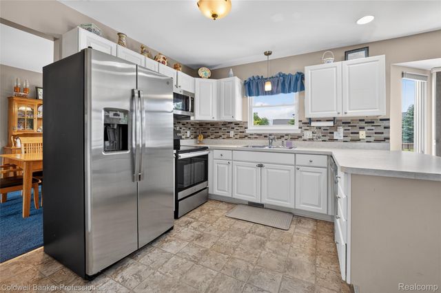 2088 Lochnayne Lane, Davison Township, MI 48423