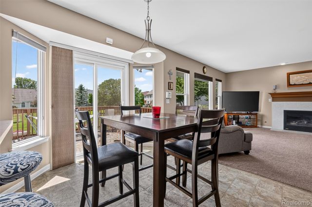 2088 Lochnayne Lane, Davison Township, MI 48423
