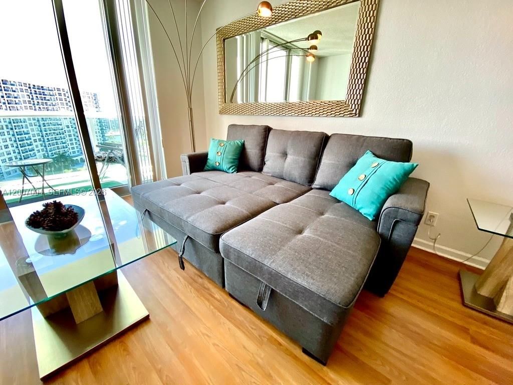 3901 S Ocean Drive 14P, Hollywood, FL 33019