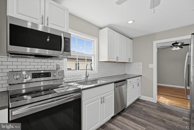 3807 FRANCES AVE, Wilmington, DE 19808