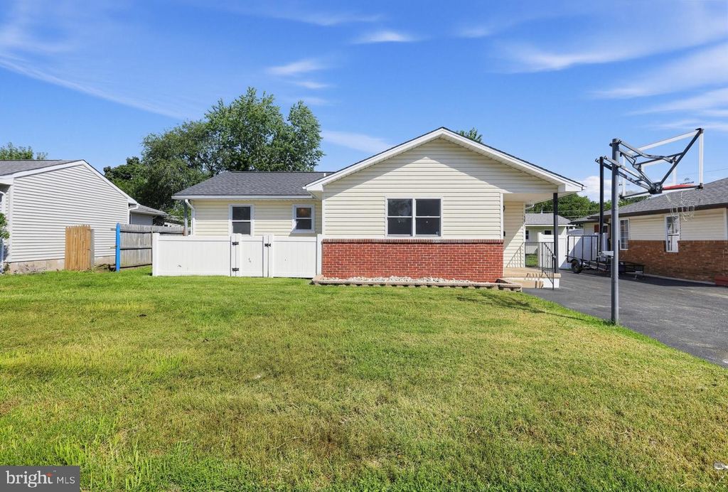 3807 FRANCES AVE, Wilmington, DE 19808