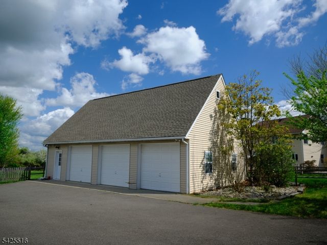 18 Linvale Rd, East Amwell Twp., NJ 08551