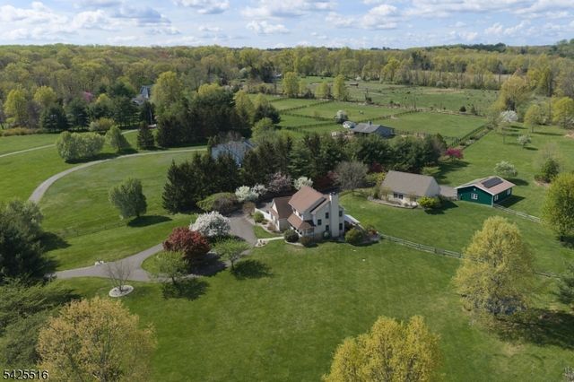 18 Linvale Rd, East Amwell Twp., NJ 08551