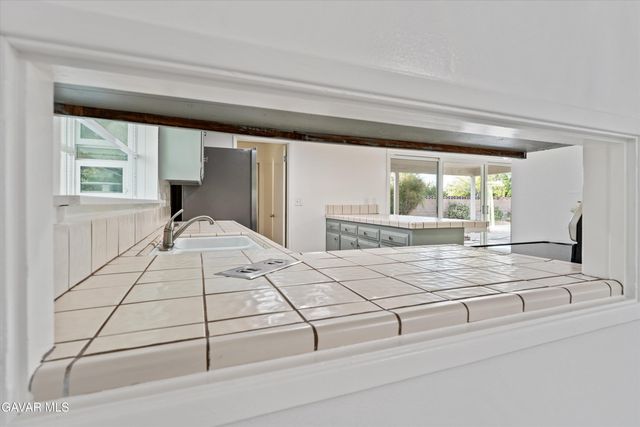 2701 W Avenue K1, Lancaster, CA 93536