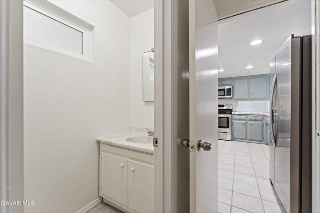 2701 W Avenue K1, Lancaster, CA 93536