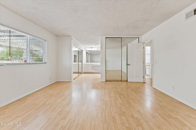 2701 W Avenue K1, Lancaster, CA 93536