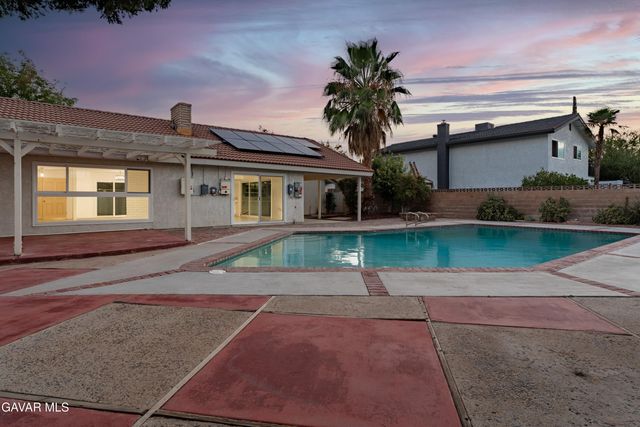 2701 W Avenue K1, Lancaster, CA 93536