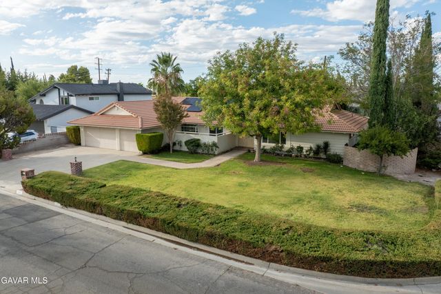 2701 W Avenue K1, Lancaster, CA 93536
