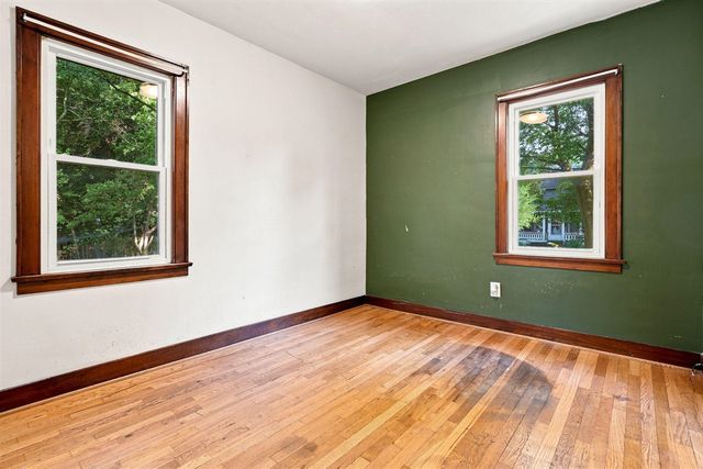 136 E Ave, Battle Creek, MI 49017