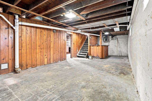 136 E Ave, Battle Creek, MI 49017