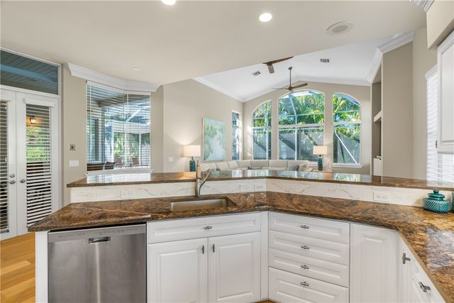 2120 Oyster Bay Drive, Vero Beach, FL 32963