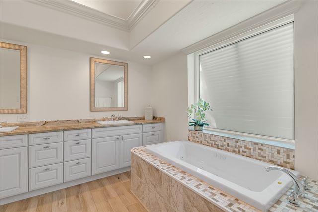 2120 Oyster Bay Drive, Vero Beach, FL 32963