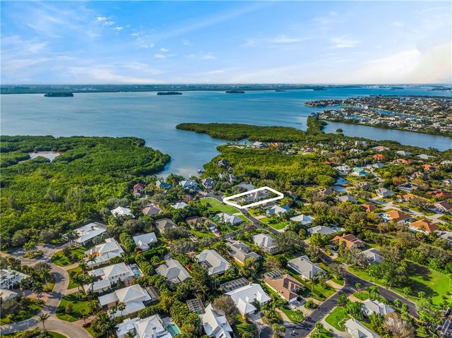 2120 Oyster Bay Drive, Vero Beach, FL 32963